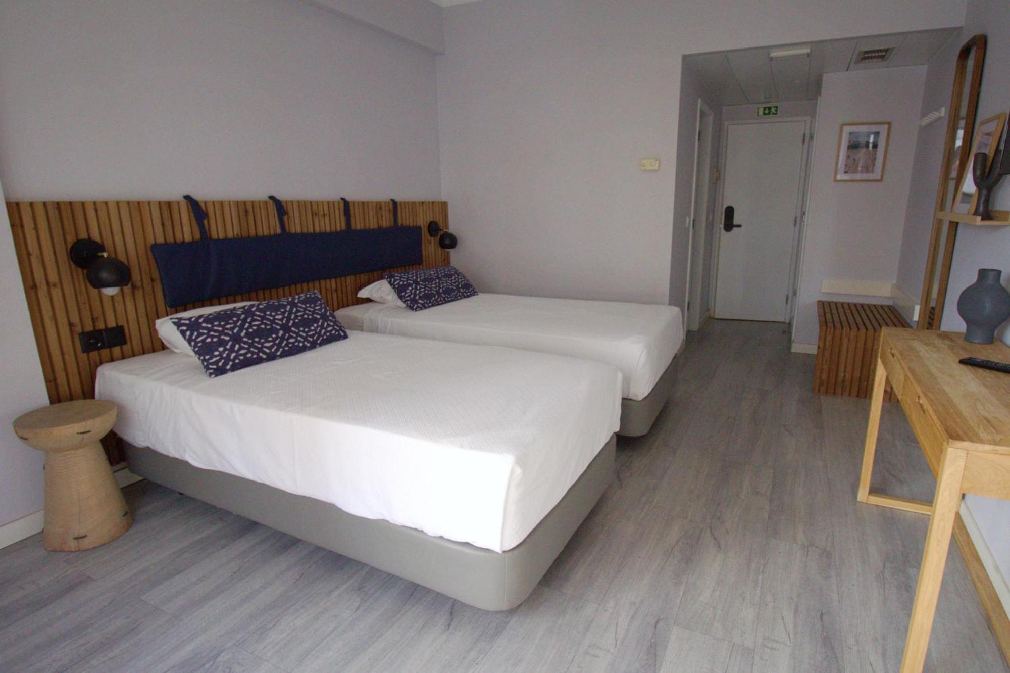 Wot Costa Da Caparica Otel Dış mekan fotoğraf
