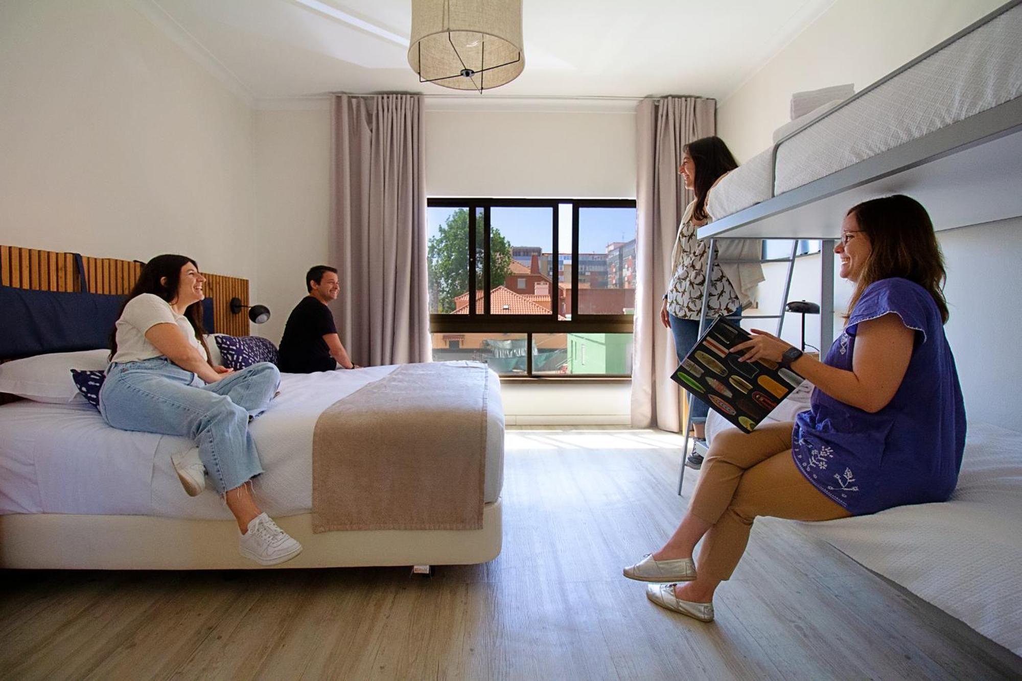 Wot Costa Da Caparica Otel Dış mekan fotoğraf