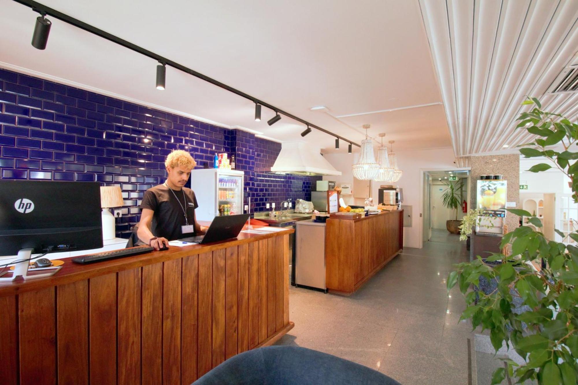 Wot Costa Da Caparica Otel Dış mekan fotoğraf