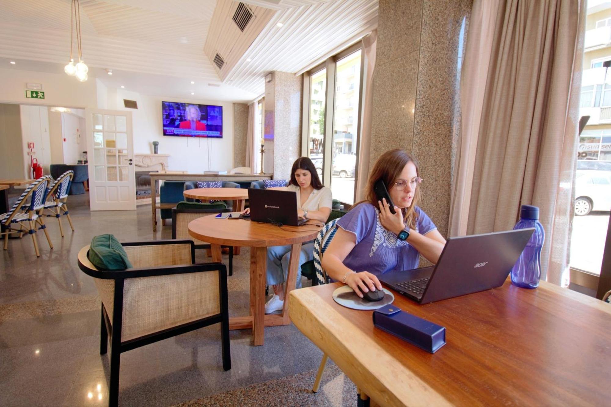 Wot Costa Da Caparica Otel Dış mekan fotoğraf